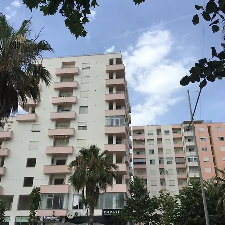 Appartamento Seaside Charm In *